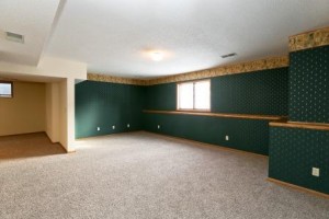 4_Amuse_Room_before_small